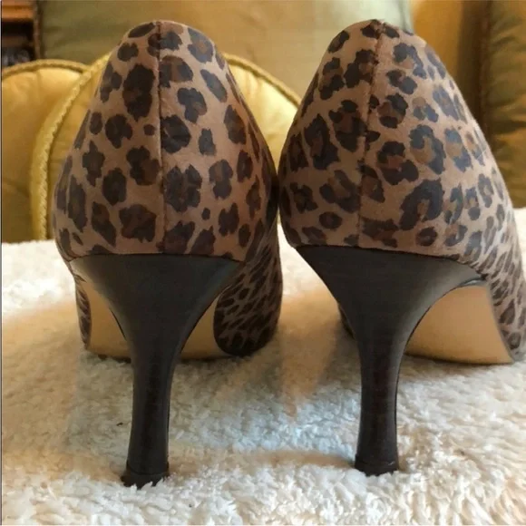Etienne Aigner Leopard Heels - Picture 5 of 7